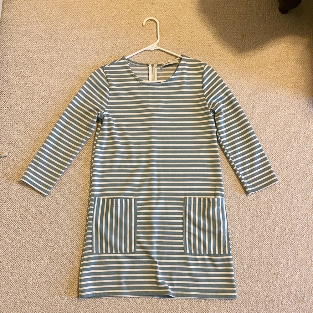 Abercrombie and Fitch Stripe Shift Dress